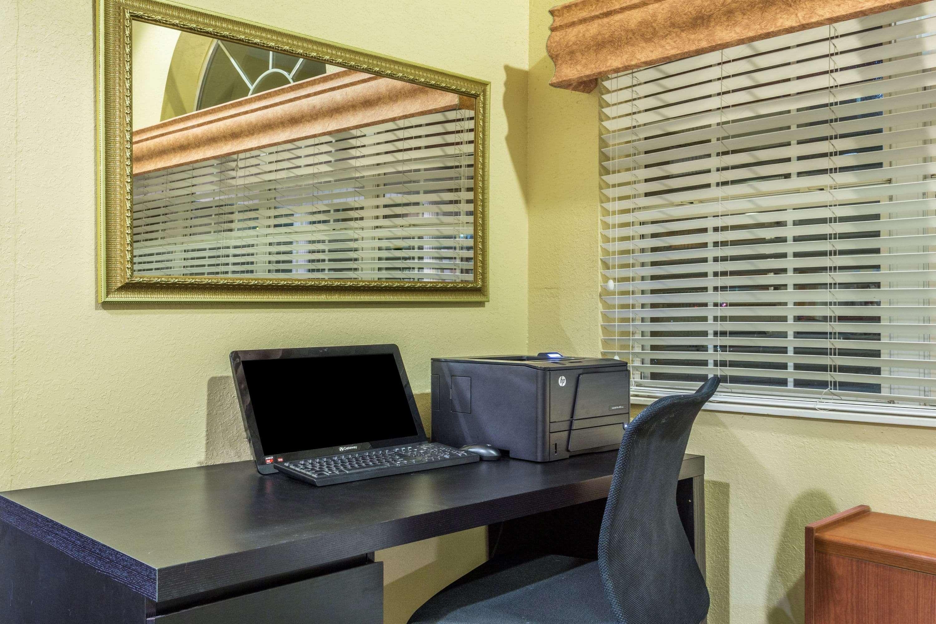 Microtel Inn And Suites Ocala Ngoại thất bức ảnh